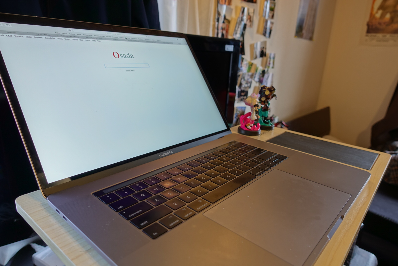 なんか、やろうよ。About